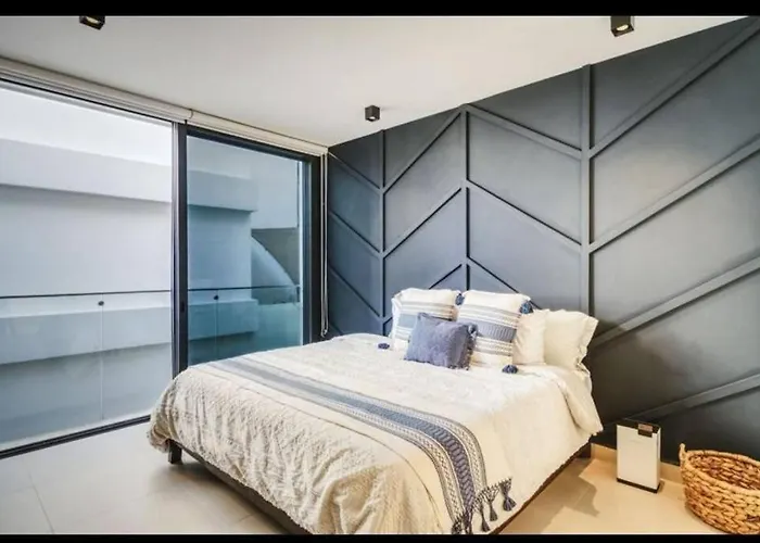 Majestic The Ultimate Luxury Oasis With Pool Apartamento